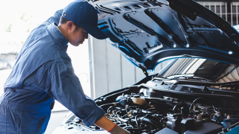 Sérgio Bento De Araújo explica o que não pode faltar na revisão de 10 mil km do seu carro.