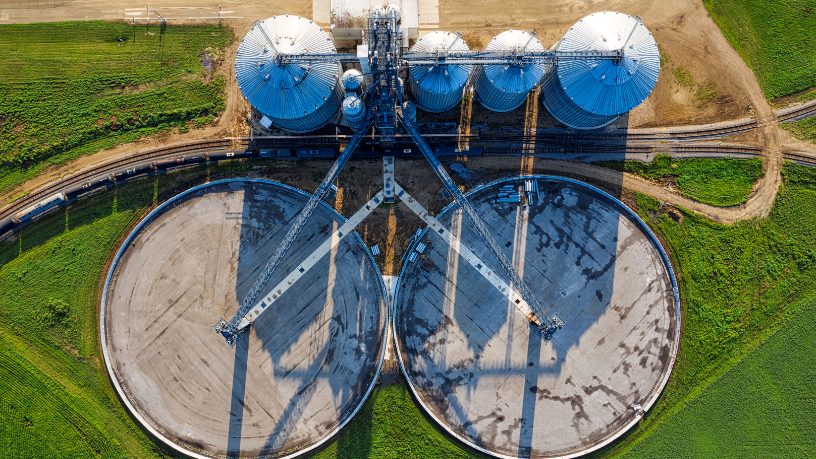 Entenda com a Versa Engenharia Ambiental como o tratamento de chorume protege o meio ambiente e evita contaminações.