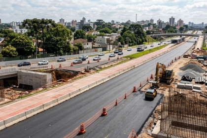 Nova etapa de obras em Curitiba muda trânsito e pode melhorar deslocamentos na Linha Verde