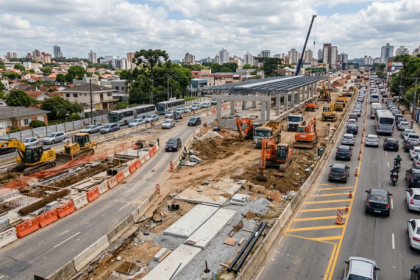 Obras do Novo Inter 2 mudam trânsito em Curitiba e mostram como a maior intervenção de mobilidade da cidade deve afetar motoristas