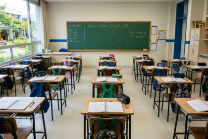 Mais de 130 mil estudantes voltaram às aulas em Curitiba: o que muda na rede municipal no segundo semestre de 2026