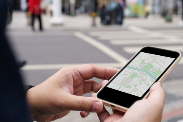 Curitiba App ganha inteligência artificial: veja o que muda para quem usa serviços da Prefeitura